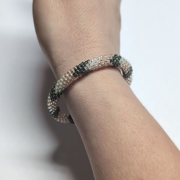 358 Pink White and Black Seed Bead Roll On Bracelet - Picture 2 of 4